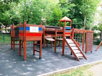 Wooden playground — Elysee