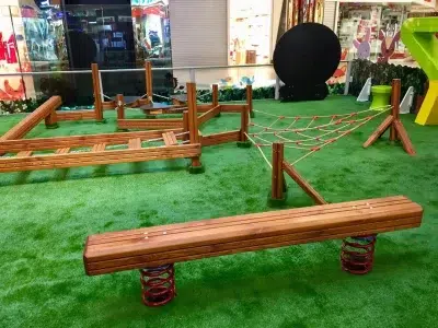 Wooden climbing and balance course — Elysee