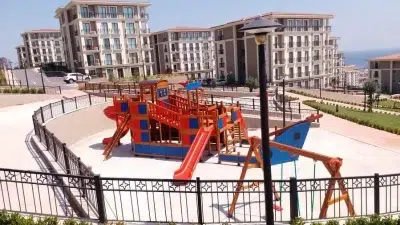 Ship-themed wooden playground — Elysee