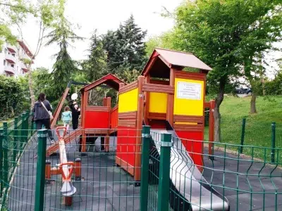 Wooden playground — Elysee