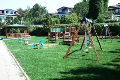 Playground overview — Elysee
